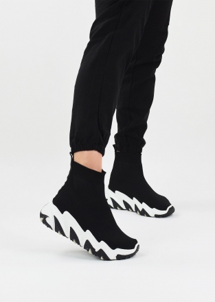 Sock trainers in black & white