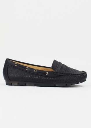 Flat loafers with stylish details in black