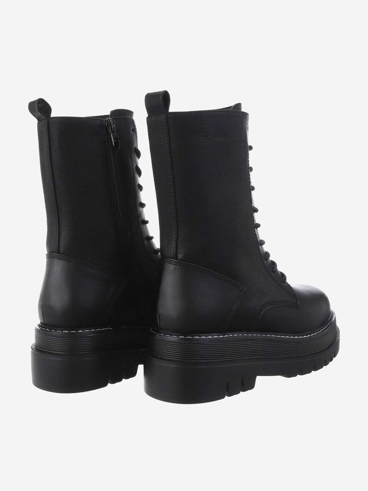 Lace-up women's ankle boots with platform in black