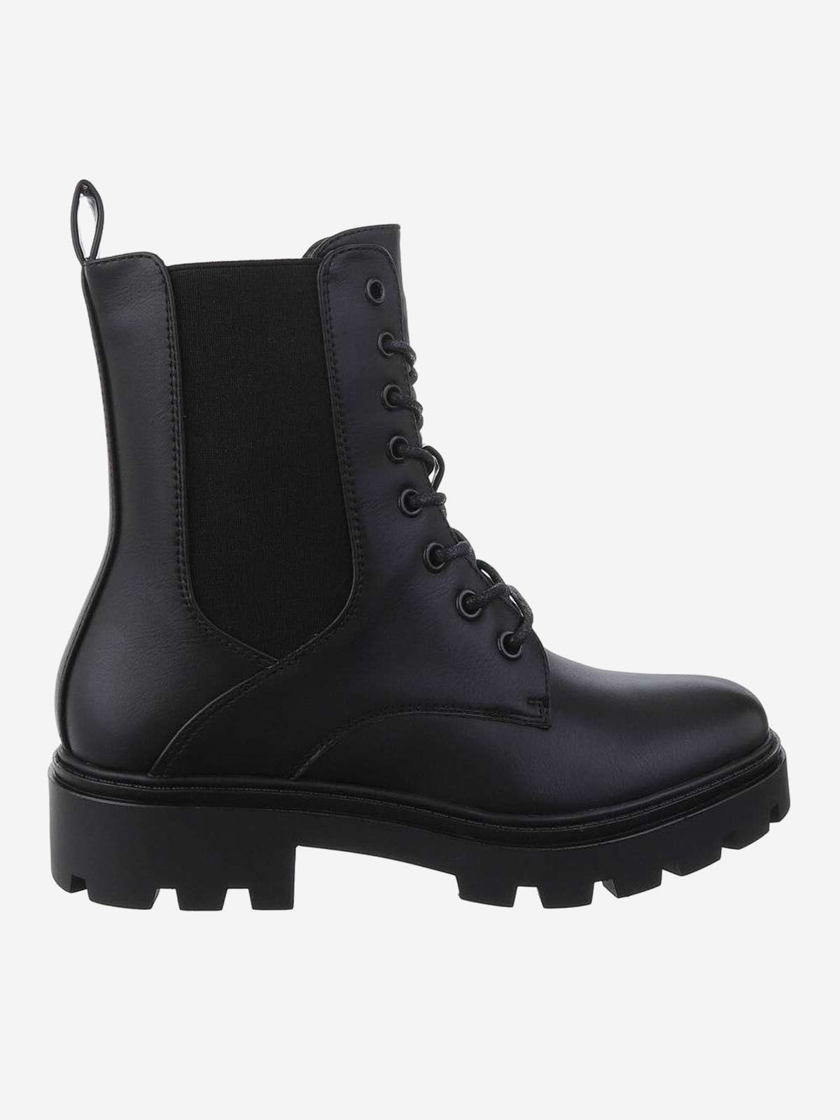 Classic women's ankle boots in black