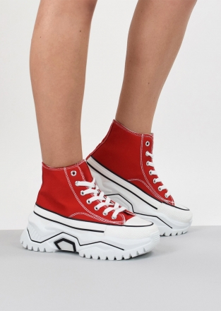 Lace up chunky sole trainers in red