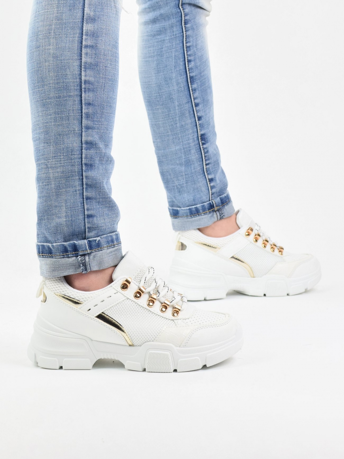 Modernaus dizaino baltos spalvos moteriški laisvalaikio batai