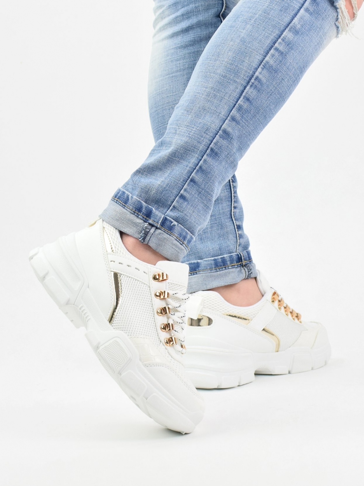 Modernaus dizaino baltos spalvos moteriški laisvalaikio batai