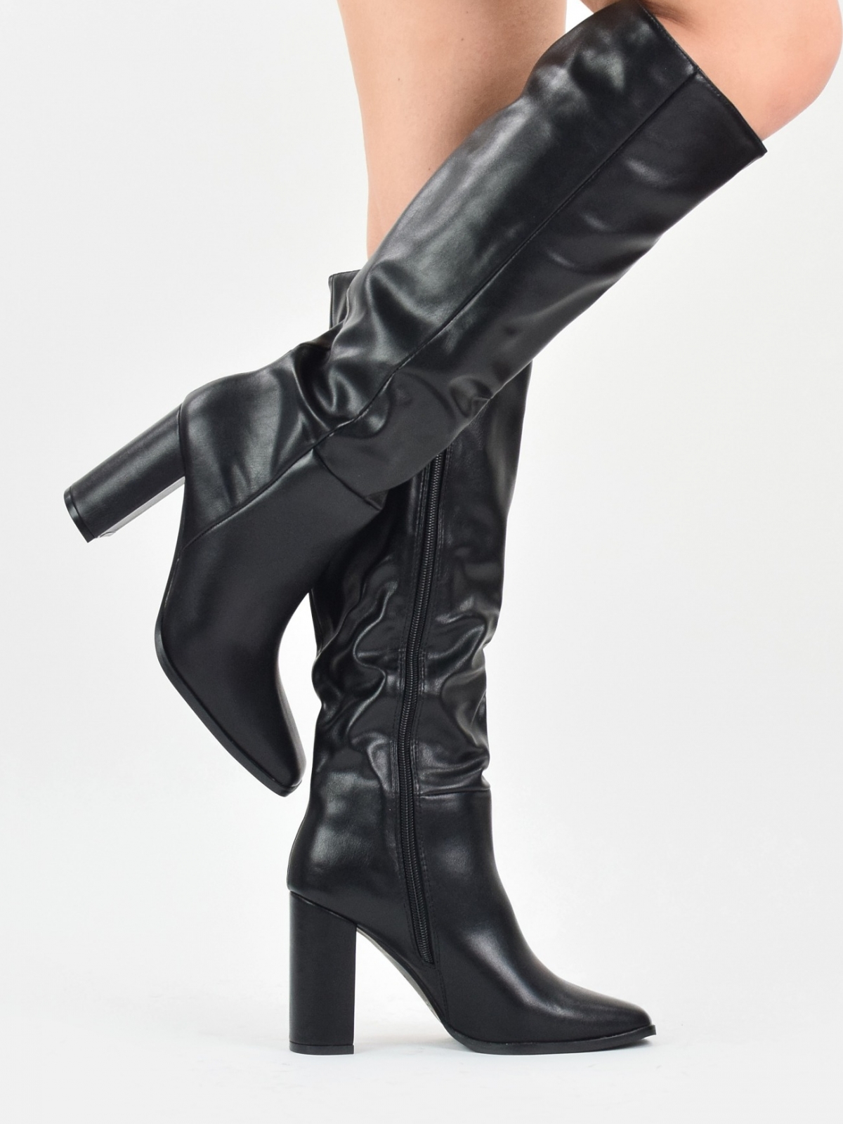 Squere toe mid heeled knee high boots in black